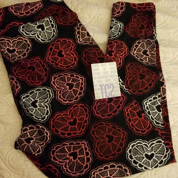 LuLaRoe Pants - NWT TC2 LULAROE VALENTINE'S LEGGINGS